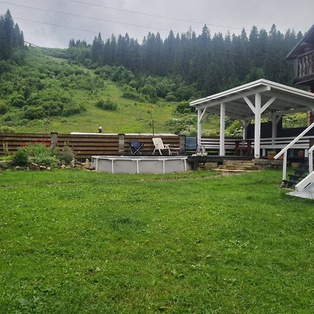 Ліза Daire Slavske Dış mekan fotoğraf